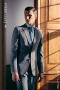 自帶氣場(chǎng)的雙排扣 如何選才不會(huì)出錯(cuò)